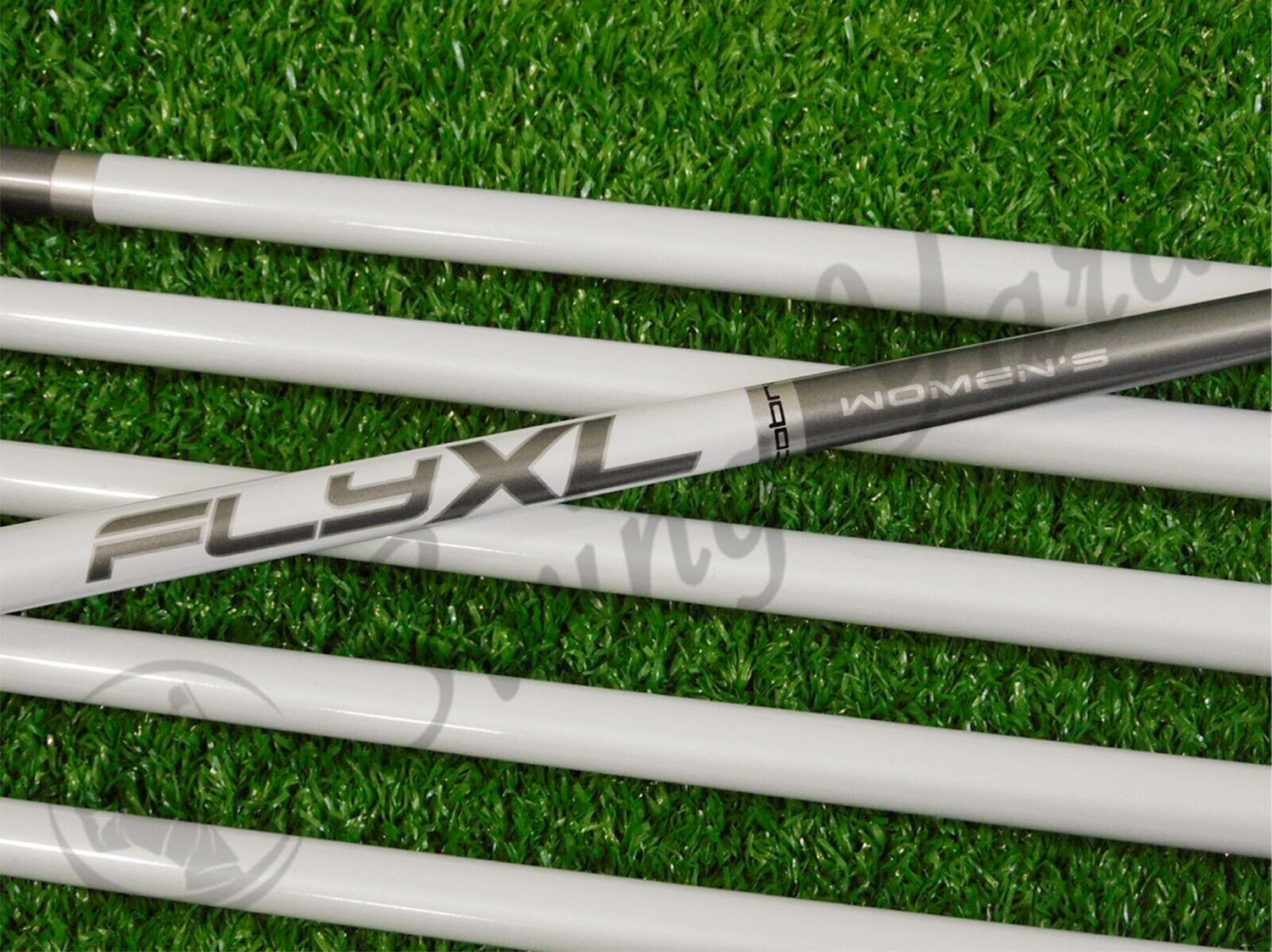 The shaft of Cobra Fly XL iron at the range