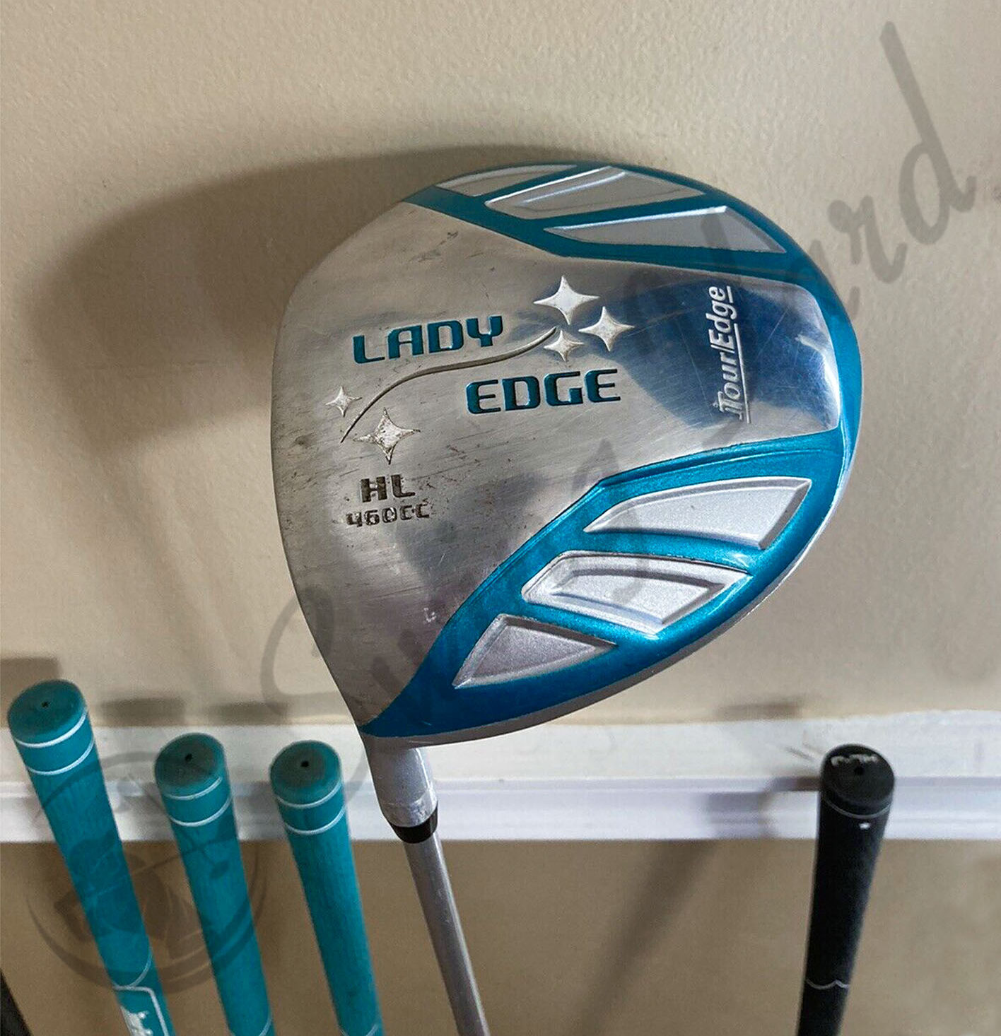 A Tour Edge Lady Edge driver for testing in my living room