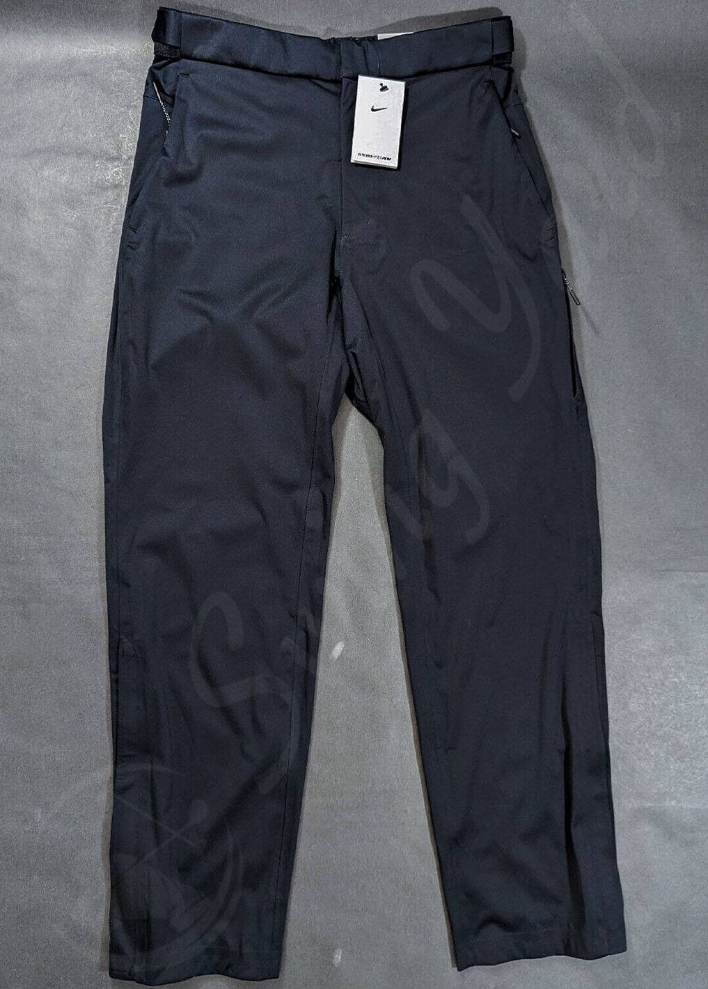 A Windproof and waterproof Nike storm fit advanced winter golf pants