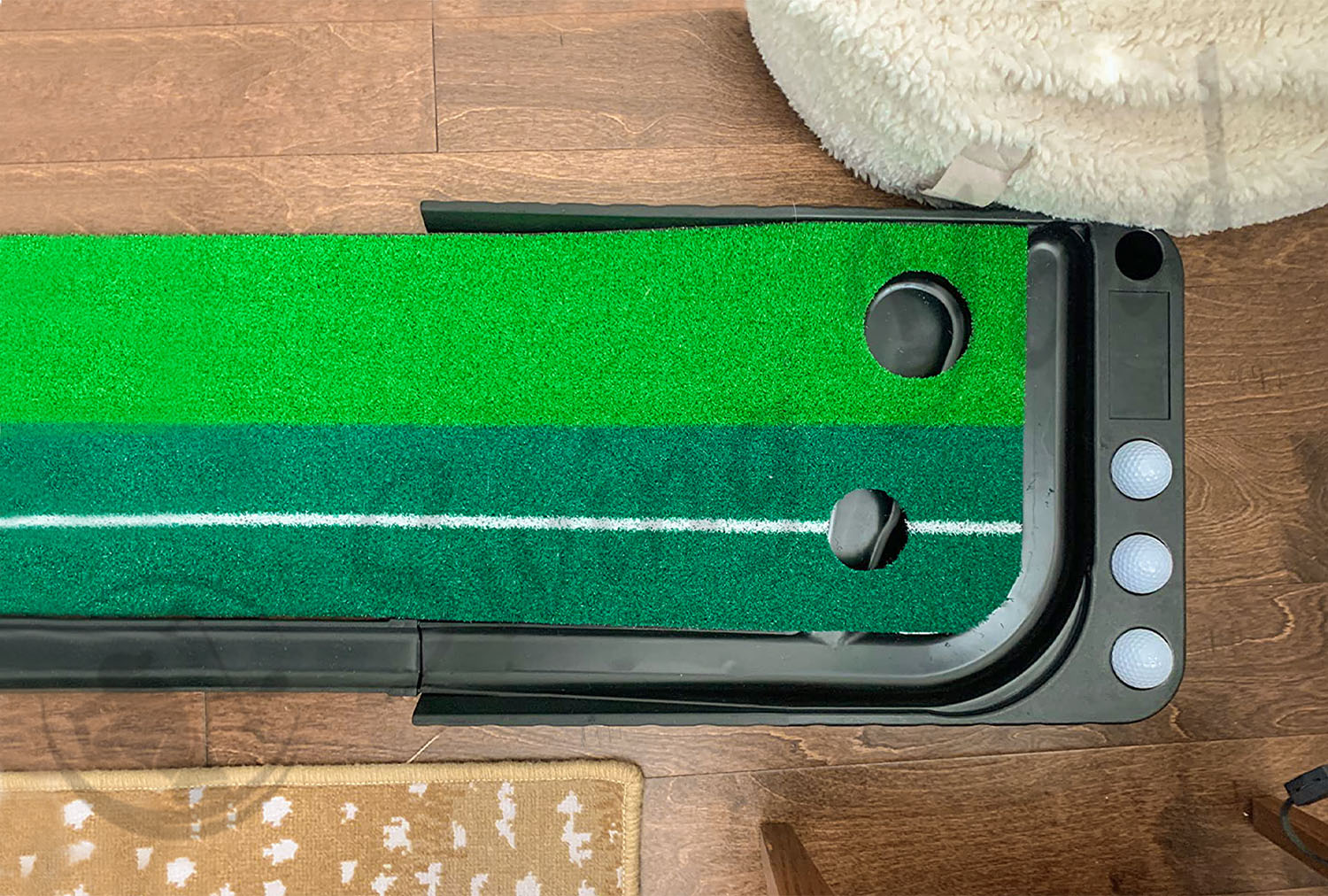 Close up of the Abco Tech Indoor Putting Set
